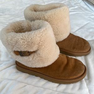 UGG boots with outside fur and buckle